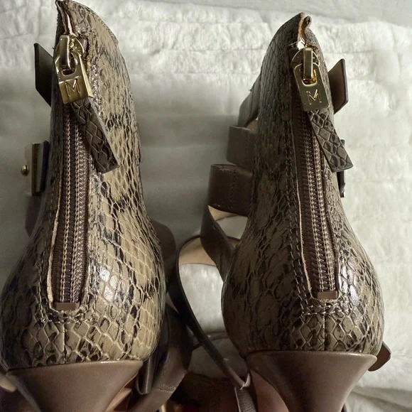 MARCIANO Leather Python Snake Print Booties - Picture 3 of 11
